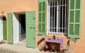 Droit au port par Dodo-a-Cassis
